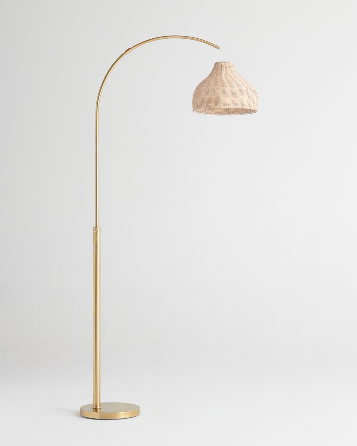 Lark Wicker Arc Floor Lamp | Warm Ambient Glow