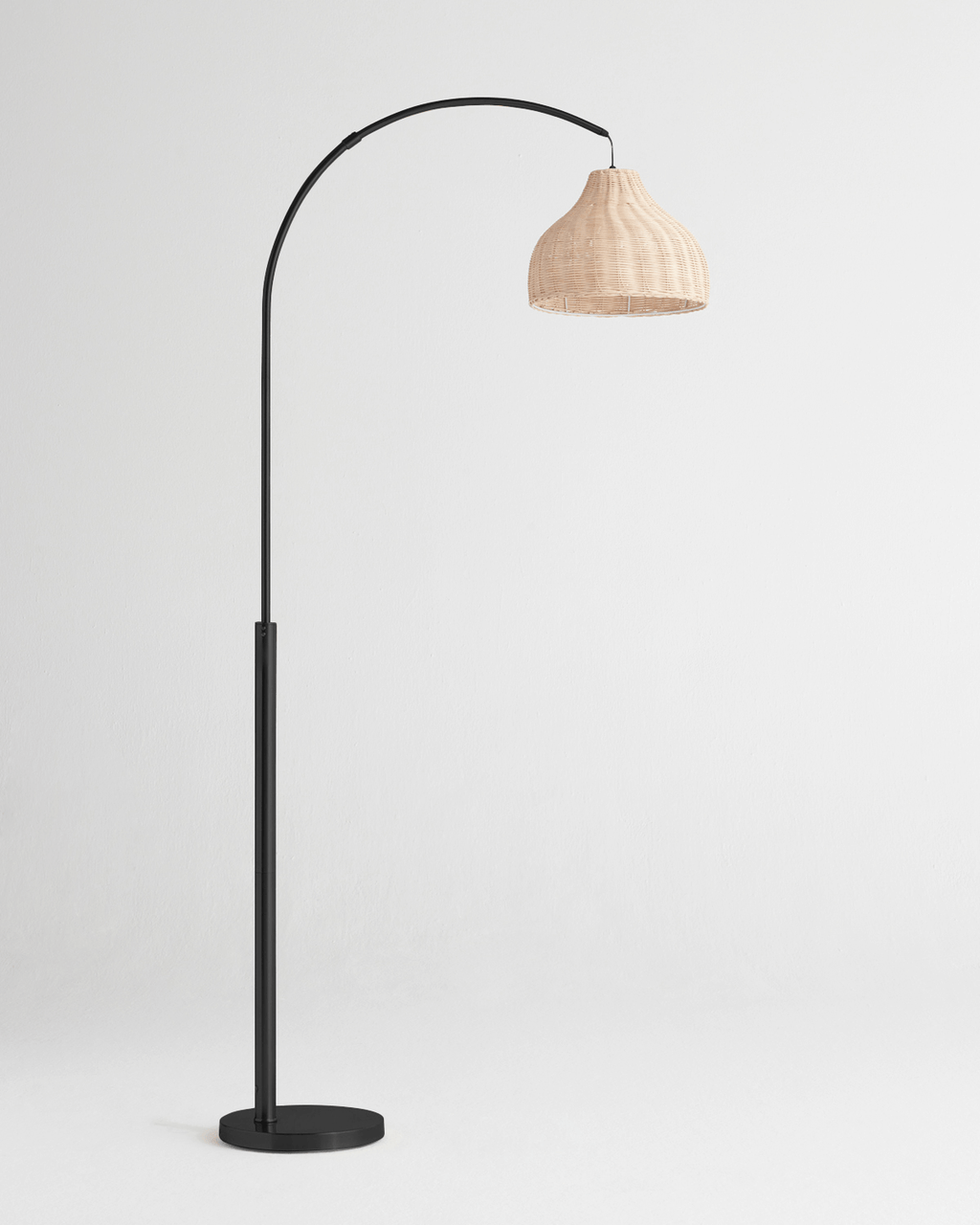 Lark Wicker Arc Floor Lamp | Warm Ambient Glow
