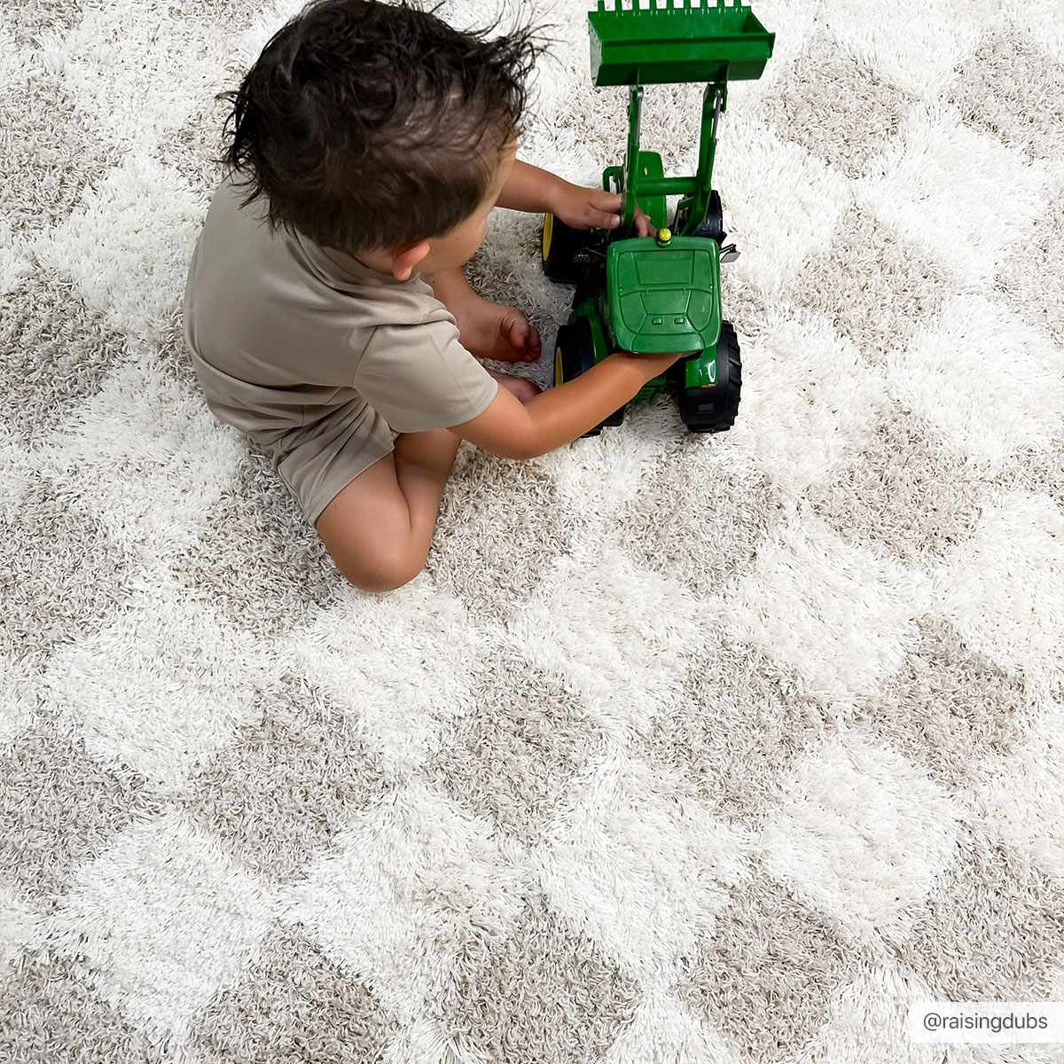 Cloud-Soft Checkered Area Rug – Contemporary Plush in Warm Neutrals