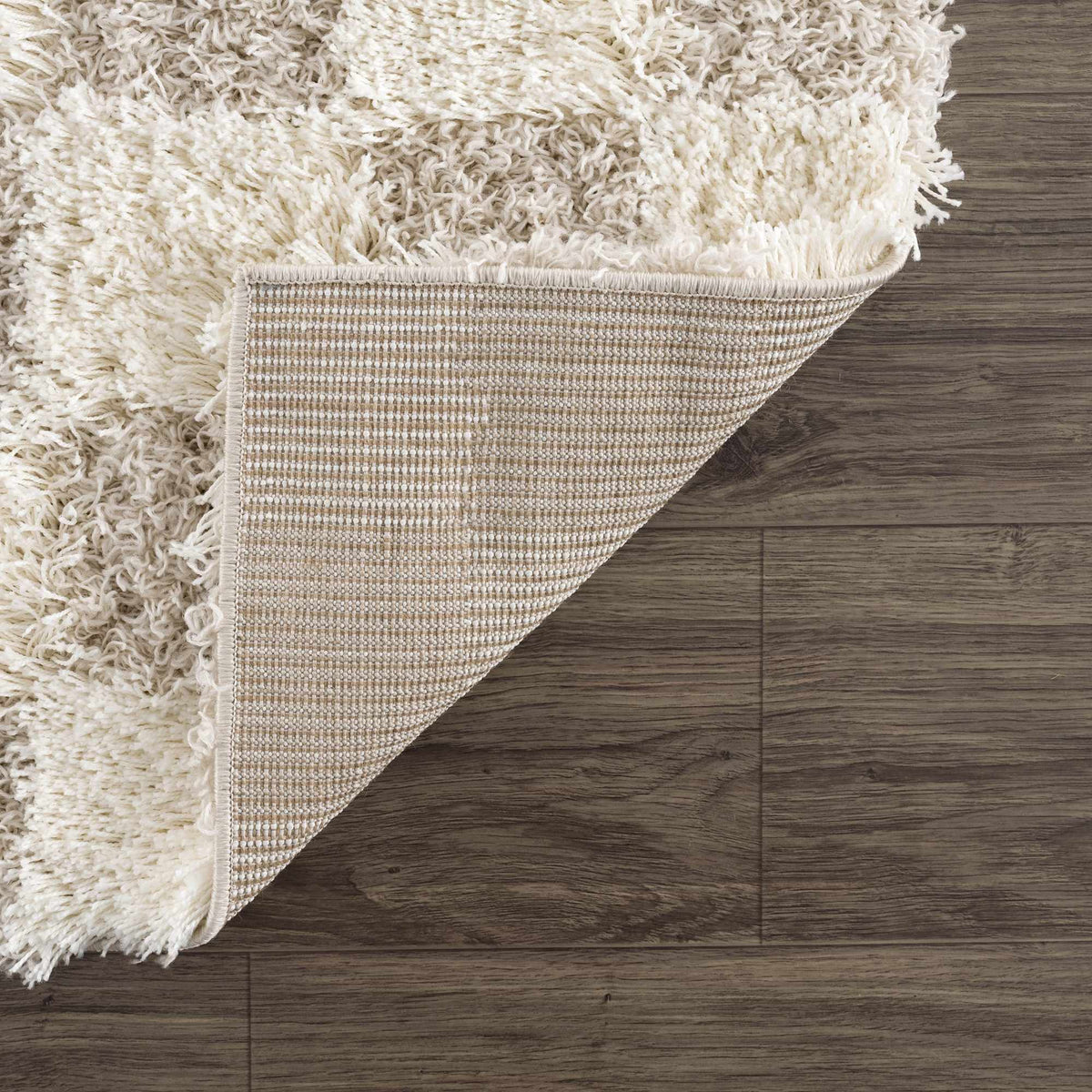 Cloud-Soft Checkered Area Rug – Contemporary Plush in Warm Neutrals