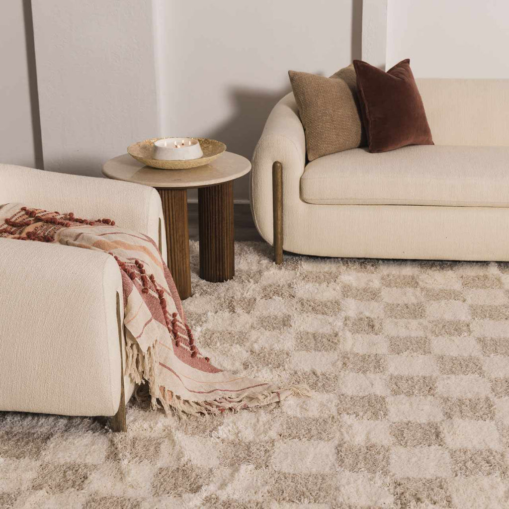 Cloud-Soft Checkered Area Rug – Contemporary Plush in Warm Neutrals